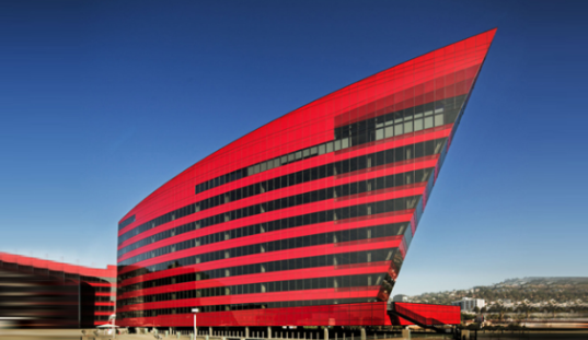 中国光伏玻璃产业全景 22家领军企业深度解析与企业管理洞察